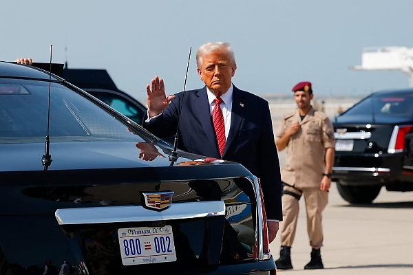 Two Tesla Cybertruck Patrol Vehicles Escorted Trump’s Armored Limo During His Visit To Qatar - autojosh 
