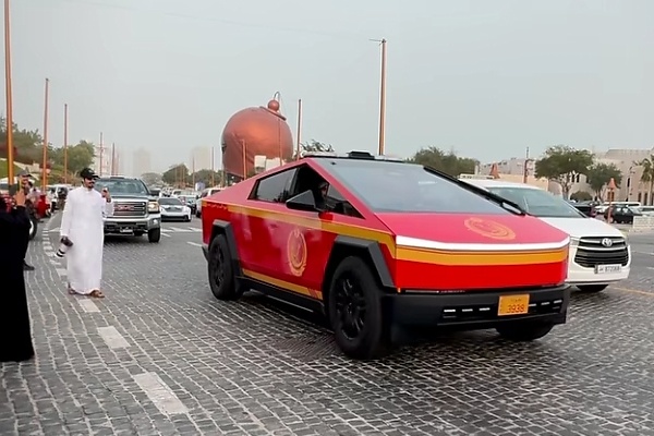 Two Tesla Cybertruck Patrol Vehicles Escorted Trump’s Armored Limo During His Visit To Qatar - autojosh 