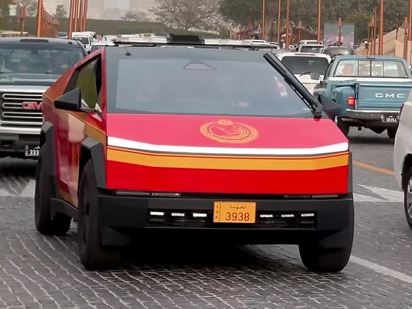 Two Tesla Cybertruck Patrol Vehicles Escorted Trump’s Armored Limo During His Visit To Qatar - autojosh 