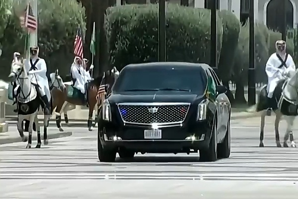 Watch : Saudi Royal Guard On Horses Escorts US President’s Armored Beast To The Royal Court - autojosh 