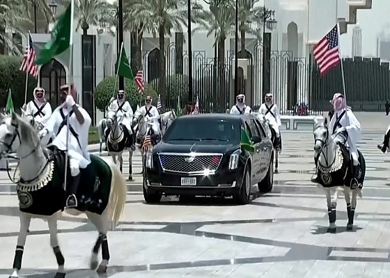 Watch : Saudi Royal Guard On Horses Escorts US President’s Armored Beast To The Royal Court - autojosh