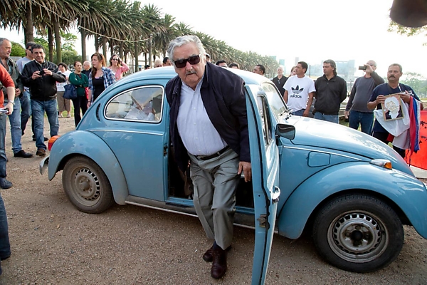 Mujica, Uruguay’s “World’s Poorest President” Who Used Volkswagen Beetle As Presidential Car, Dies At 89 - autojosh