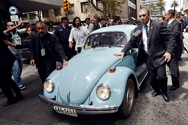 Mujica, Uruguay’s “World’s Poorest President” Who Used Volkswagen Beetle As Presidential Car, Dies At 89 - autojosh 