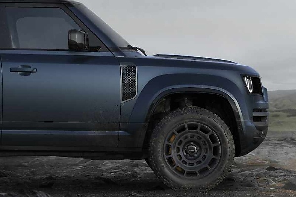 2026 Defender Line-up Arrives With New Headlight Design, 13.1‑inch Touchscreen And Two V8 Engines - autojosh 