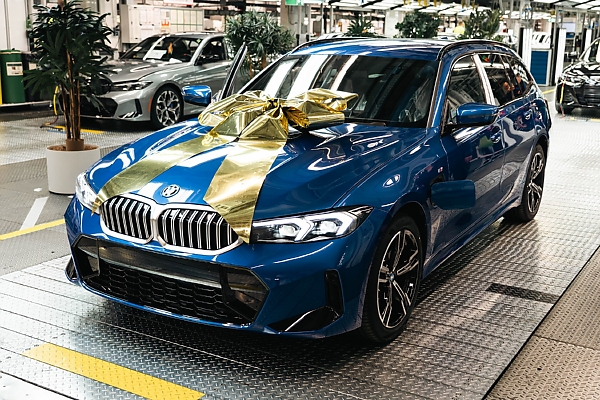 The 3 Millionth Electrified BMW Vehicle, A 330e Touring, Rolls Off The Production Line - autojosh 