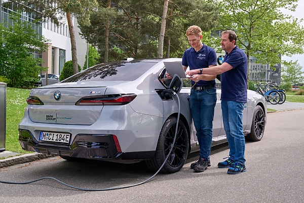 BMW Group Begins All-Solid-State Battery Road Tests In A BMW i7 - autojosh 