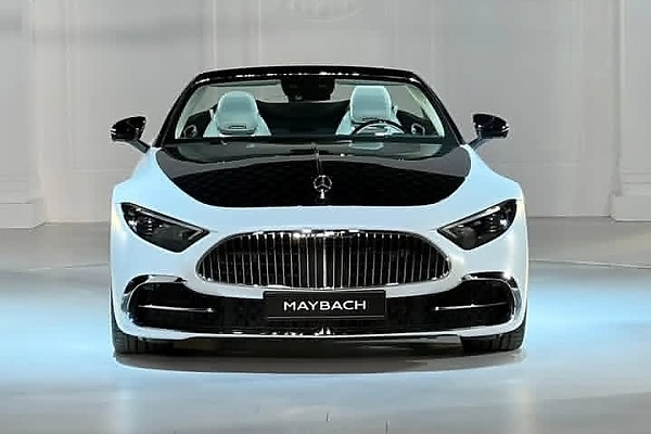 Davido Acquires Open-top Mercedes‑Maybach SL 680 “White Ambience” - autojosh 