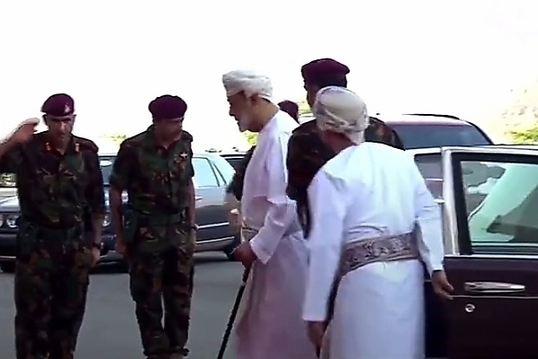 Check Out The Convoy Of Red Customized Lexus SUVs Surrounding Sultan Of Oman’s Bentley Arnage - autojosh 