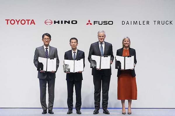 Toyota’s Hino And Daimler Truck’s Mitsubishi Fuso Merges To Create New Global “Truck Powerhouse” - autojosh