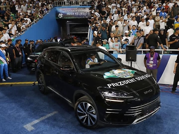 Uzbekistan Qualifies For First Ever World Cup, All Players And Coaching Staff Gets Car Gifts (Photos) - autojosh 