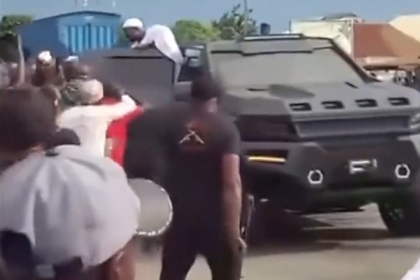 Moment Ex-governor of Kogi State, Yahaya Bello, Arrived An Event In Armored Rezvani Vengeance SUV - autojosh 