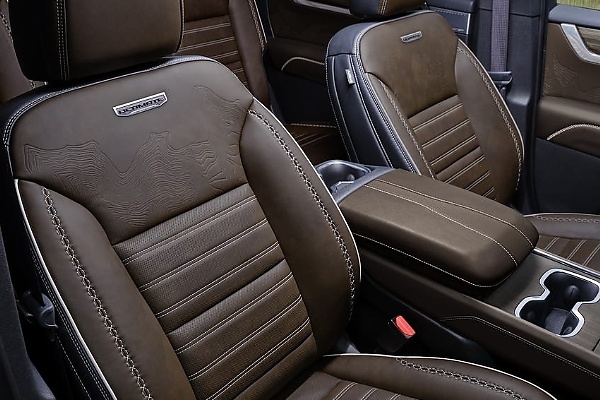 2026 GMC Acadia Mid-size SUV Receives Top-of-the-line Denali Ultimate Trim - autojosh 