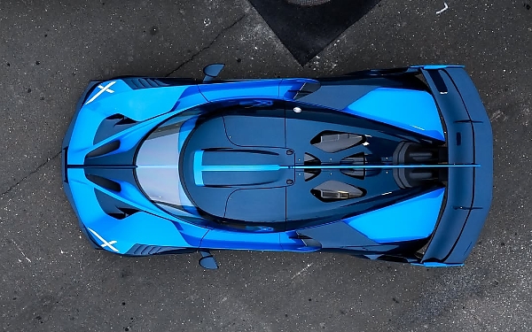 Bugatti Shows Side-by-side Comparison Between Two Variants Of Track-only Bolide Hypercar - autojosh 