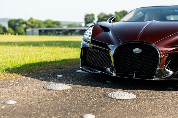 Bugatti Takes W16 Mistral To 250 Miles, Top-speed Of 186 MPH Before Delivering $5m Hypercar To Their Owners - autojosh 
