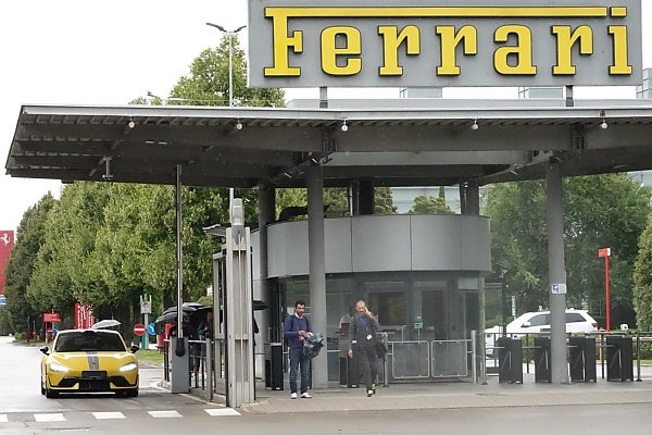 Xiaomi SU7 Ultra Spotted At Ferrari Factory Ahead Of Launch Of The Italian Brand’s First-ever Electric Car - autojosh 