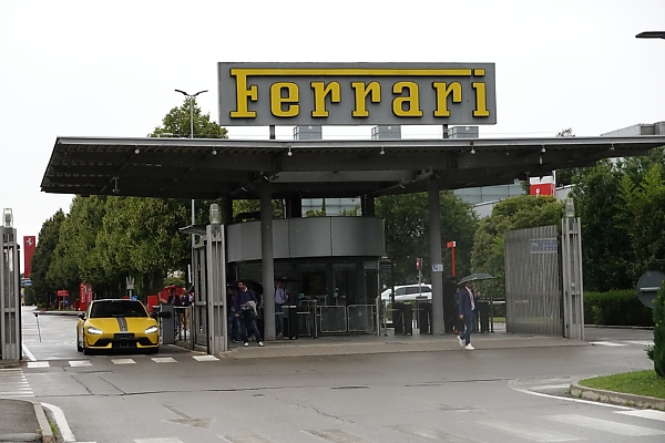 Xiaomi SU7 Ultra Spotted At Ferrari Factory Ahead Of Launch Of The Italian Brand’s First-ever Electric Car - autojosh 