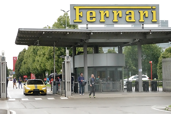 Xiaomi SU7 Ultra Spotted At Ferrari Factory Ahead Of Launch Of The Italian Brand’s First-ever Electric Car - autojosh 