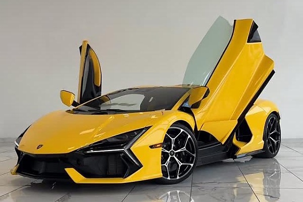 The “First-ever Lamborghini Revuelto In Nigeria” Worth N1 Billion Arrives Lagos Dealership - autojosh