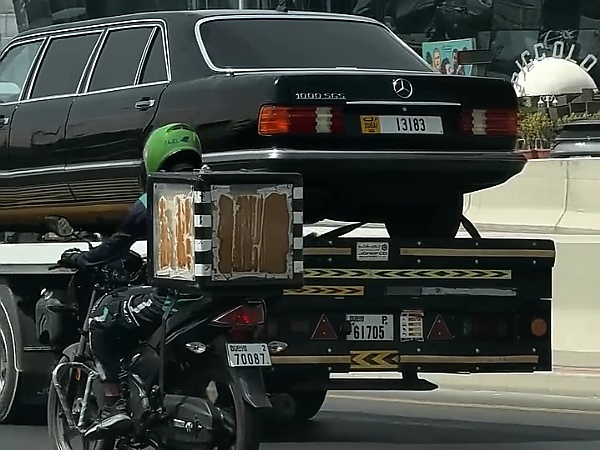 Today’s Photos : Mercedes-Benz 1000SEL Limousine Spotted On A Hauler Trailer - autojosh 