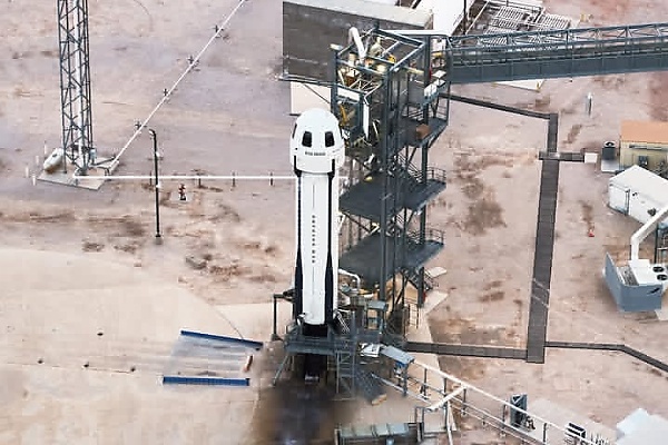 US-based Nigerian Paid N461 Million For A 10-Minutes Trip To Space Aboard Jeff Bezos’ Blue Origin’s New Shepard - autojosh 