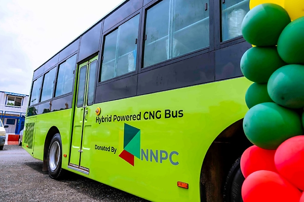 NNPC Ltd Presents 35 CNG Buses To The Presidential Compressed Natural Gas Initiative (PCNGi) - autojosh 