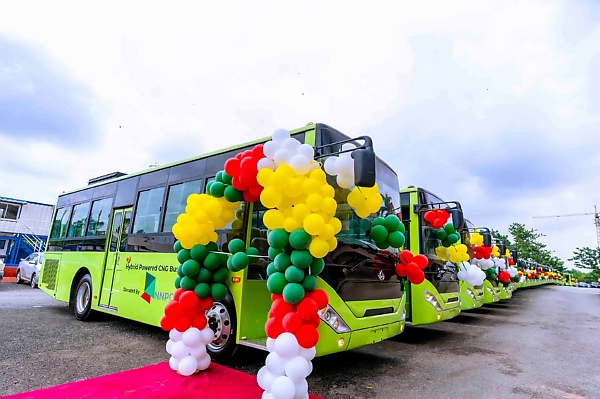 NNPC Ltd Presents 35 CNG Buses To The Presidential Compressed Natural Gas Initiative (PCNGi) - autojosh 