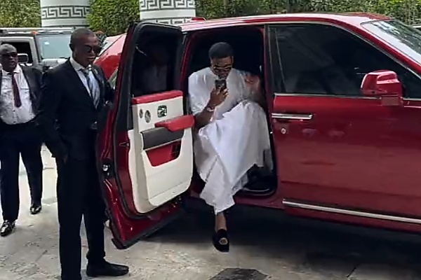Eleganza : Inside Billionaire Okoya’s Garage, Featuring Rolls-Royces, Including Silver Cloud And Cullinan - autojosh 