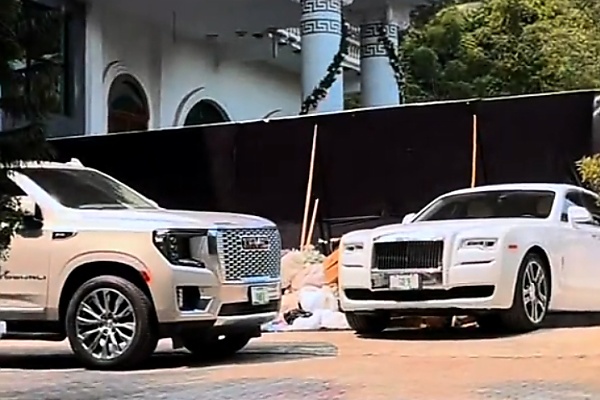 Eleganza : Inside Billionaire Okoya’s Garage, Featuring Rolls-Royces, Including Silver Cloud And Cullinan - autojosh 