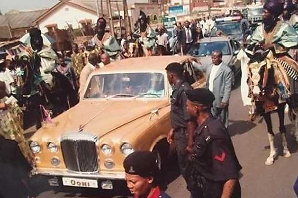 Before Becoming Ooni Of Ife In 1980, Prince Sijuwade’s Company Distributed Soviet-built Vehicles In Nigeria - autojosh