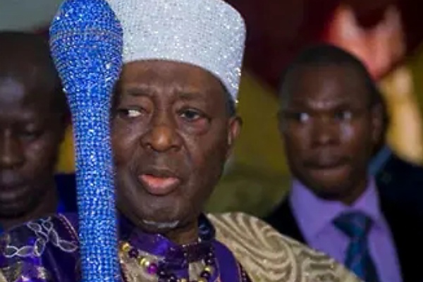 Before Becoming Ooni Of Ife In 1980, Prince Sijuwade’s Company Distributed Soviet-built Vehicles In Nigeria - autojosh 