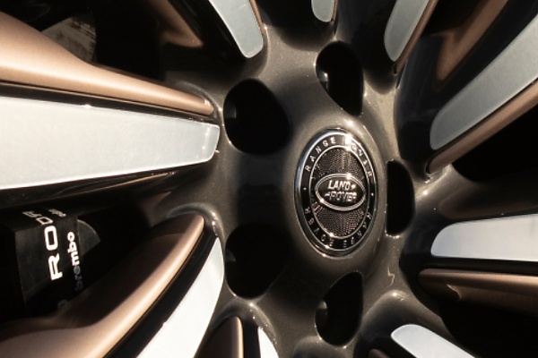 JLR Introduces Industry First P Zero Tyres For Range Rover Made From Rice Husks, Recycled Steel And Plant‑based Resins - autojosh 