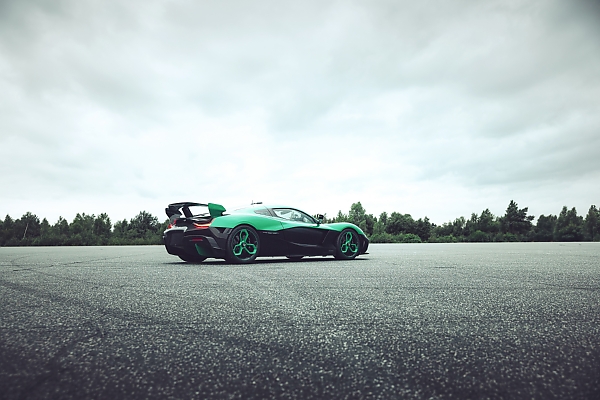 Rimac Nevera R Electric Hypercar Smashes Koenigsegg Jesko Absolut’s 0-400-0 km/h Record - autojosh 