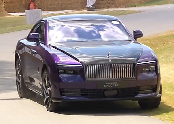 Watch : Rolls-Royce Pushed 659-hp Black Badge Spectre To Its Limit At The Goodwood Festival Of Speed - autojosh