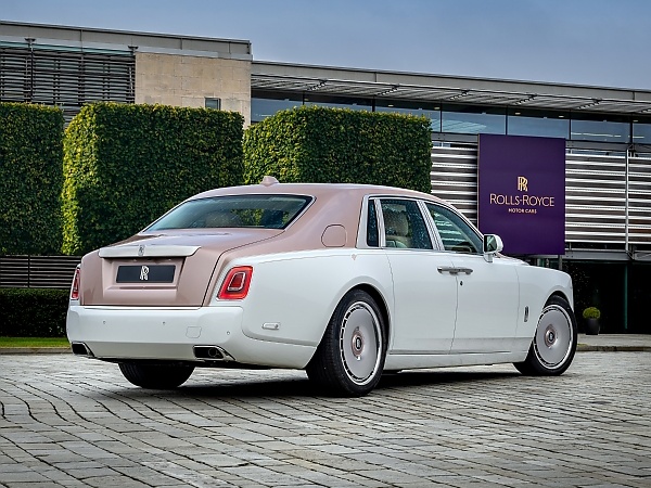 Rolls-Royce Unveils One-Off Phantom Dentelle Commissioned By A Client As A Gift For Their Father - autojosh 