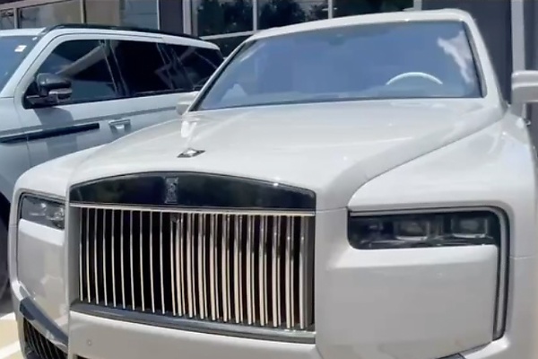 Fashion Mogul, Seyi Vodi, Buys Rolls-Royce Cullinan Series II Worth N1.7b To Mark His 50th Birthday - autojosh 