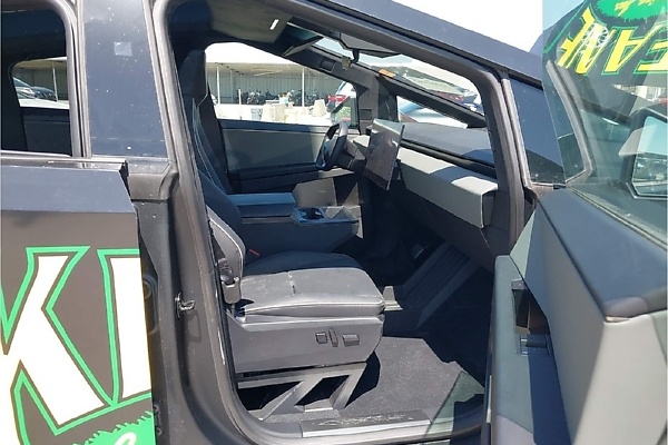 Tesla Cybertruck Split In Two After Tank-like Mercedes G-Class Crashed Into It, Comes Up For Sale - autojosh 