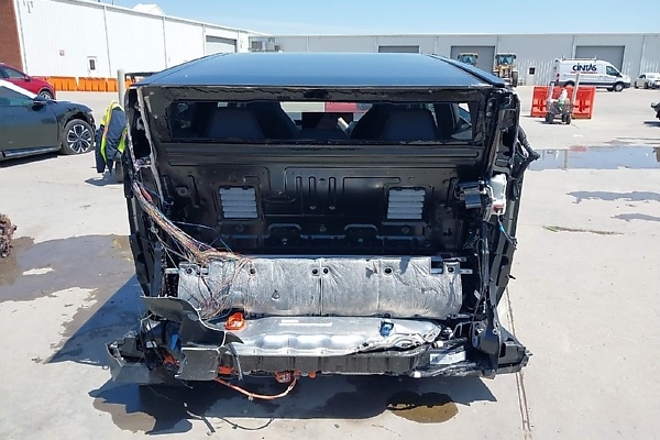 Tesla Cybertruck Split In Two After Tank-like Mercedes G-Class Crashed Into It, Comes Up For Sale - autojosh 