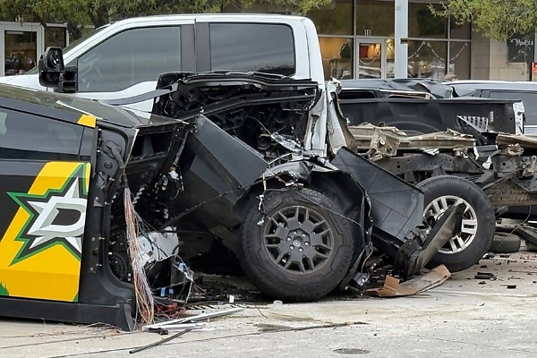 Tesla Cybertruck Split In Two After Tank-like Mercedes G-Class Crashed Into It, Comes Up For Sale - autojosh 