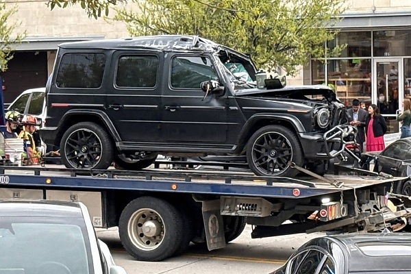 Tesla Cybertruck Split In Two After Tank-like Mercedes G-Class Crashed Into It, Comes Up For Sale - autojosh 