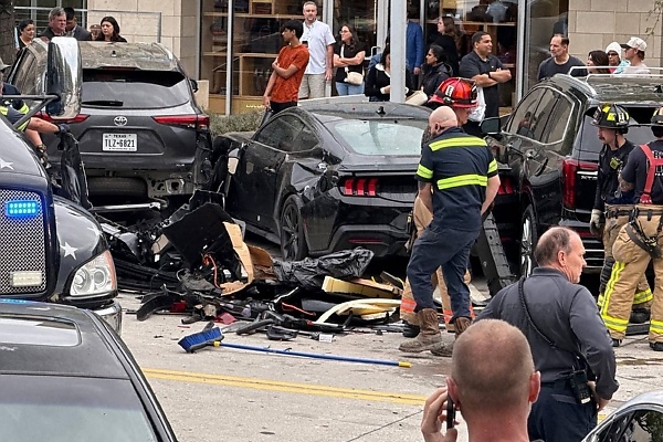 Tesla Cybertruck Split In Two After Tank-like Mercedes G-Class Crashed Into It, Comes Up For Sale - autojosh 