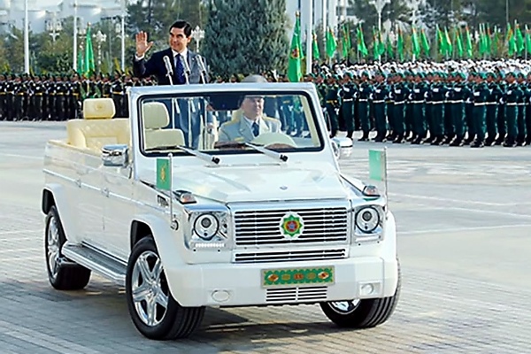 Today’s Photos : Turkmenistan President Inspect The Parade In Roofless Mercedes G-Class ‘Parade Phaeton’ - autojosh 