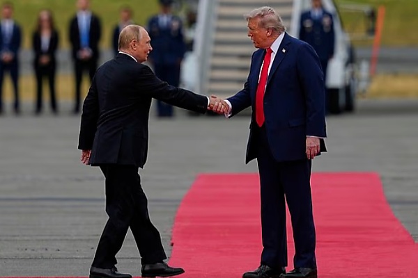 Alaska Summit : Vladimir Putin Shares A Ride With Trump In The Armored Beast - autojosh 