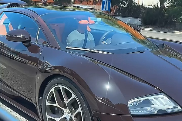Now Restored : Cristiano Ronaldo Seen Driving His $2.2M Bugatti Veyron, Three Years After Crash - autojosh 