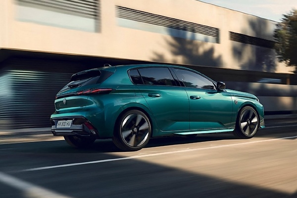Facelifted Peugeot 308 Gets Illuminated Emblem, New Grille Design - autojosh