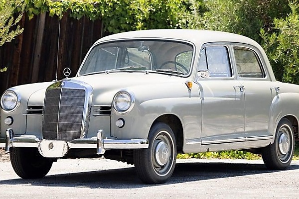 Classic 1950s Mercedes-Benz 180 ‘Ponton’ Spotted Cruising Majestically On The Nigerian Road - autojosh 