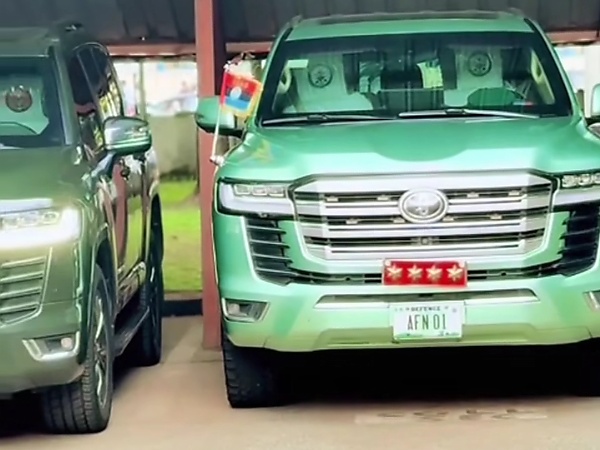 Check Out The Bulletproof Official Vehicles That Ferries Nigerian Service Chiefs - autojosh 
