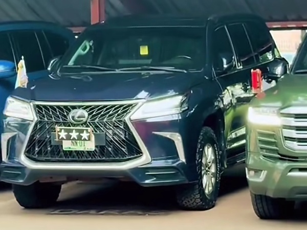 Check Out The Bulletproof Official Vehicles That Ferries Nigerian Service Chiefs - autojosh 