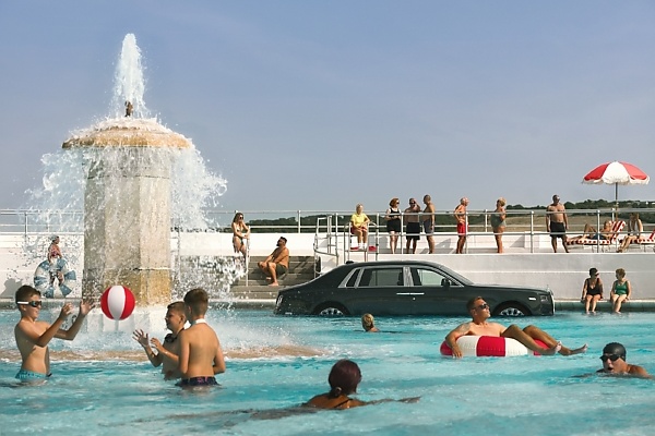 Rolls-Royce Submerge N2 Billion Phantom In Swimming Pool To Celebrate 100 Years Of Flagship Sedan - autojosh 