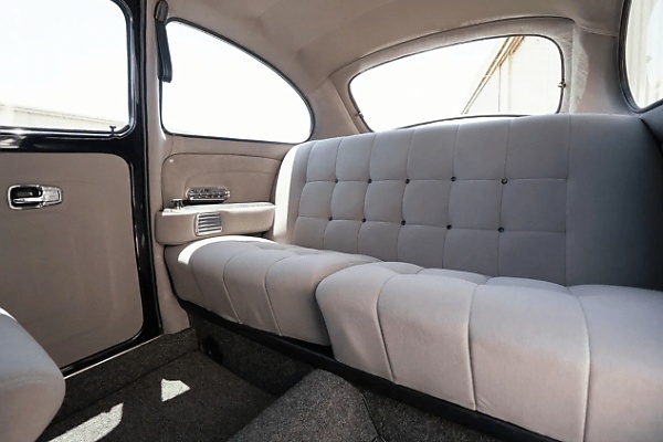 Rollswagen : 1969 VW Beetle Limousine Fetches $335,000 At Auction - autojosh 