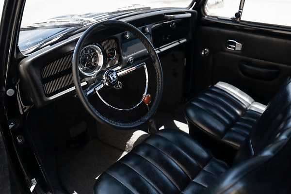 Rollswagen : 1969 VW Beetle Limousine Fetches $335,000 At Auction - autojosh 